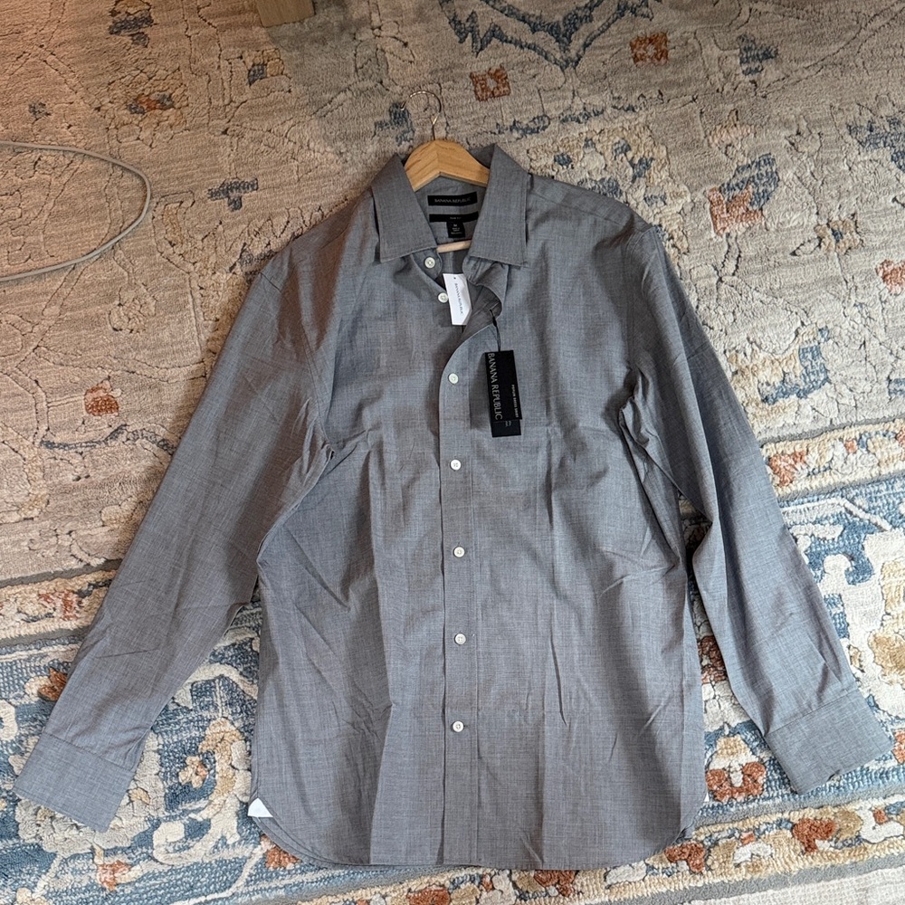 Banana Republic Men's Gray Casual Button-Down Shirt